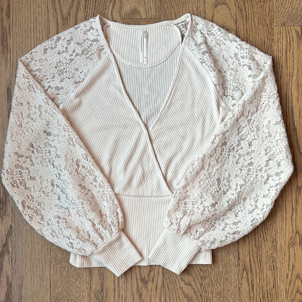 Anthropologie Cream Lace Sleeve Sweater - Size XS